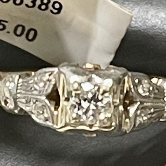 Diamond 14kt yellow gold antique engagement size 7 ring